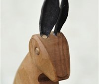Hase Looky:   Alle Teile wurden in Handarbeit ausgearbeitet und zusammengesetzt.   Körpe